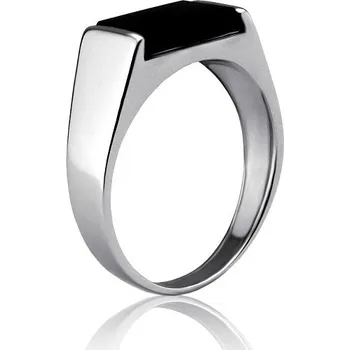 Prsten Leru Stříbrný prsten s Onyxem