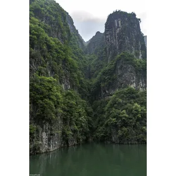 Obraz Plakát Přehrada Tři soutěsky na řece Jang-c'-ťiang bez rámu 20 x 30 cm