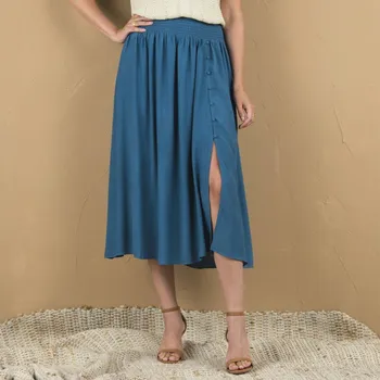 Dámská sukně Jednobarevná midi sukně s rozparkem a žabičkovaným pasem modrošedá 38/40