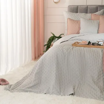 Přehoz na lůžko Světle šedý kuličkový přehoz na postel NULES 170x210 cm