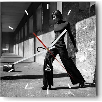 Hodiny Velké nástěnné hodiny na zeď 40x40 Žena Skleněné hodiny Čtvercové Tiché