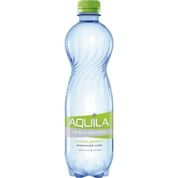 Aquila první voda - jemně perlivá / 0,5 l