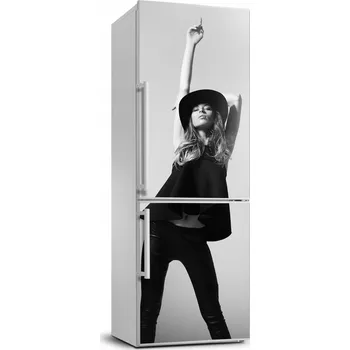 Fototapeta Fototapeta / Nálepka na ledničku - Žena v černém