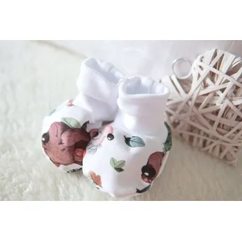 Capáčky AMÁLKA Kojenecké capáčky, zvířátka v lese Velikost: 68-80