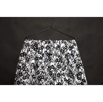 Bavlněná šatová látka - Květinový vzor