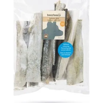 Pamlsek pro kočku Beeztees Kůže z lososa 150g