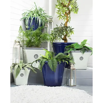 Květináč Sada 2 květináčů bílá směs hlíny a vláken 37 x 37 x 35 cm interiér exteriér do každého počasí moderní design Beliani