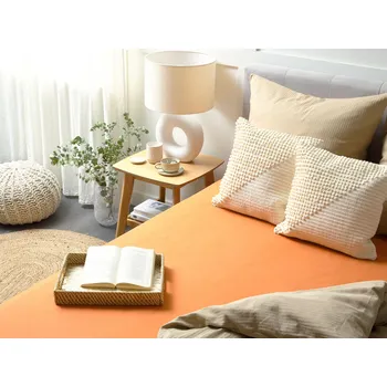 Prostěradlo Napínací prostěradlo oranžové 140 x 200 cm elastické okraje klasická postelová plachta textilie do ložnice Beliani