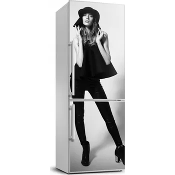 Fototapeta Fototapeta / Nálepka na ledničku - Žena v černém