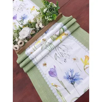 ubrus Běhoun - jarní kytičky v kombinaci se zelenou