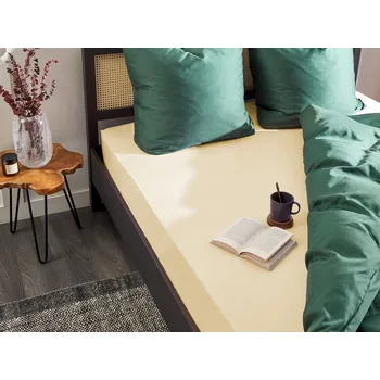 Prostěradlo Napínací prostěradlo béžové bavlněné 140 x 200 cm elastické okraje klasická postelová plachta textilie do ložnice Beliani