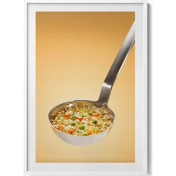 Obraz Nástěnný dekorativní obraz v bílém rámu s grafikou Polévka v lžíci 70x100 cm