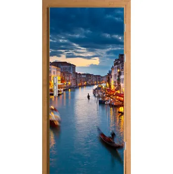 Fototapeta Samolepka na dveře Benátky večer s gondolami