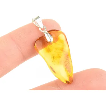 Přívěsek Jantar přívěsek 1,9g úchyt Ag 925/1000