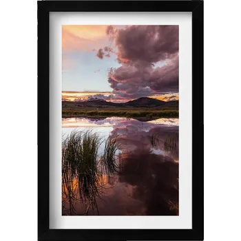 Obraz Nástěnný obraz v černém rámu do obýváku, kuchyně - Mraky nad jezerem 20x30 cm