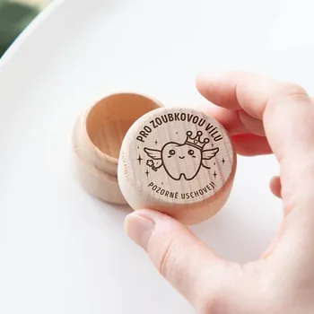 Dárková krabička Dřevia Kulatá krabička na první zoubky - Pro Zoubkovou vílu