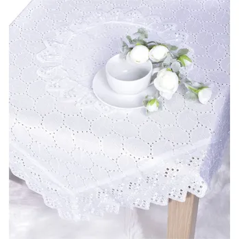 Stolování Ubrus celoroční, Vyšívané listy a krajka, bílý