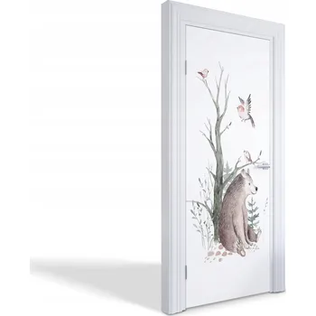 Fototapeta Dekorativní samolepka na dveře oživí vzhled - Medvěd a ptáci 75x205 cm