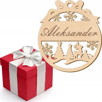 Vánoční ozdoba Dřevěná vánoční koule se jménem na vánoční stromek ECO dárek upomínka 7.5 x 8.5 cm hnědá 1 ks