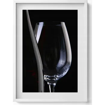 Obraz Ozdobný nástěnný obraz s grafikou v bílém rámu Sklenice a láhev 50x70 cm