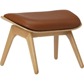Taburet Umage Dubová podnožka The Reader s hnědou kůží 60 x 46 cm