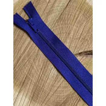 Zip Spirálový zip šíře 3 mm délka 18 cm barva fialová tmavá