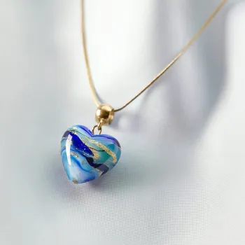 Náhrdelník Lampglas Náhrdelník Infinite Sky s 24karátovým zlatem v perle Lampglas materiál závěsu a řetízku: pozlacený kov - 44 cm + 4 cm prodlužovací řetízek