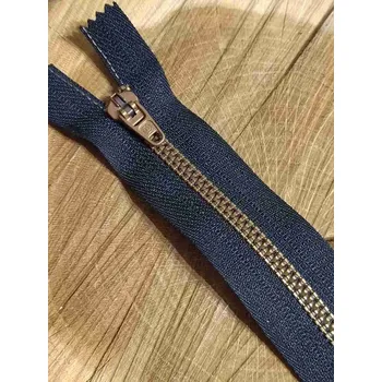 Zip Zip kostěný šíře 5 mm délka 18 cm barva černá