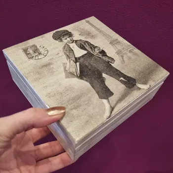 Dárková krabička Veronika Netolická Krabička 1P - pařížský chlapec