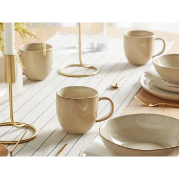 Sada nádobí Sada 4 hrnků světle béžová kamenina kaolin ruční výroba reaktivní glazura kuchyně jídelna Beliani