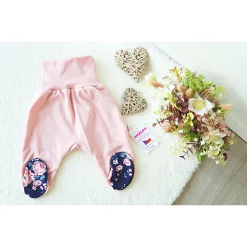 AMÁLKA Bavlněné polodupačky, pudrově růžové, tmavé capky Velikost: 68