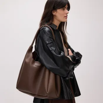 Kabelka Reserved - Kabelka hobo - pudrově hnědá - 012CN-98X - 012CN-98X-ONE