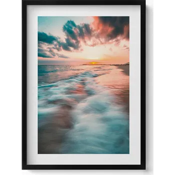 Obraz Obraz v černém rámu Romantický západ slunce nad vlnami moře 50x70 cm