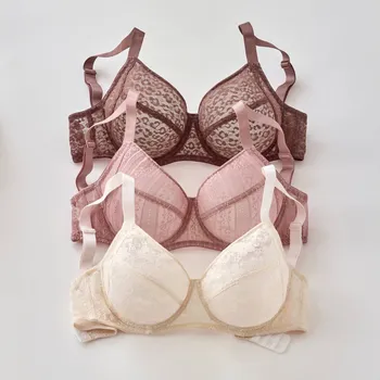 Podprsenka Sada 3 podprsenek ze 3 originálních krajek, s kosticemi černá+tělová+růžo.dřevo 100B