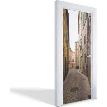 Samolepící dekorace Foto tapeta samolepící na dveře nábytek skříně Úzká ulička města 75x205 cm