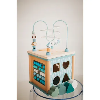 Dřevěná hračka Dřevěná edukační kostka, třídič tvarů, abeceda 930