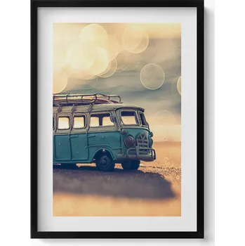 Obraz Moderní nástěnná dekorace obraz v černém rámu - Camper na pláži 50x70 cm