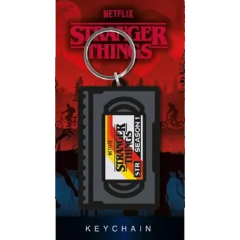 Pyramid Posters Stranger Things: VHS - Přívěšek na klíče