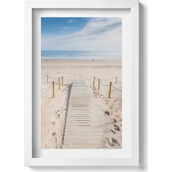 Obraz Obraz s bílým rámem a grafikou na zeď Dřevěná stezka na písku 20x30 cm