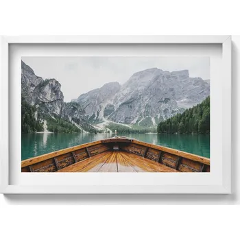 Obraz Obraz v bílém rámu na zeď Pohled z lodi na horské jezero 60x40 cm