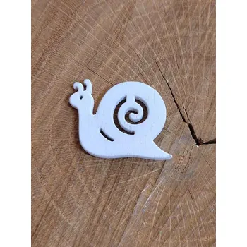 Dřevěná dekorace šnek barva bílá