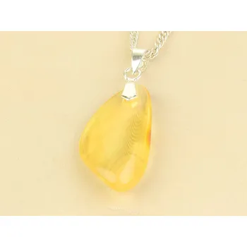 Přívěsek Jantar přívěsek 1,8g úchyt Ag 925/1000