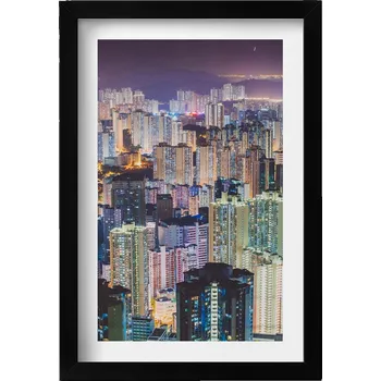 Obraz Elegantní obraz do obývacího pokoje v černém rámu Rozsvícené město v noci 20x30 cm
