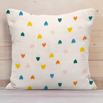 Povlak na dekorativní polštářek Mušelínový povlak na polštář MSN-037 Srdíčka na krémově bílém 35 x 45 cm