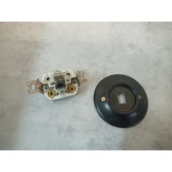 vypínač SEZ Starý bakelitový páčkový vypínač spínač pod omítku černý / bílý Varianta: D1 - 1-pólový