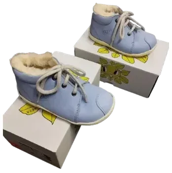 Chlapecká zimní obuv Veleta Dětské kožené capáčky zimní modré