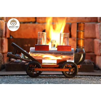 Dárková taška LUXUSNÍ DÁRKOVÁ LÁHEV - DŘEVĚNÝ HASIČSKÝ VOZÍK S CISTERNOU - BEZ ALKOHOLU