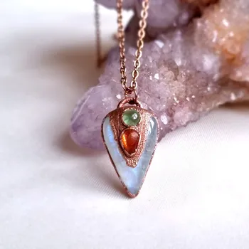 Přívěsek Měsíční kámen, sluneční kámen, olivín - přívěsek/náhrdelník AUTORSKÁ TVORBA ŠPERKŮ Z MINERÁLŮ