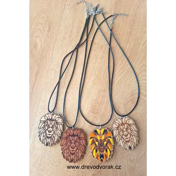 Náhrdelník Dřevěný náhrdelník LEV Varianta: Dub