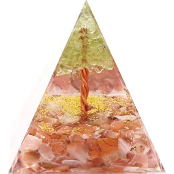 Drahý kámen Magieprirody.cz Orgonit pyramida 6x6 cm Karneol + Olivín strom #OR055